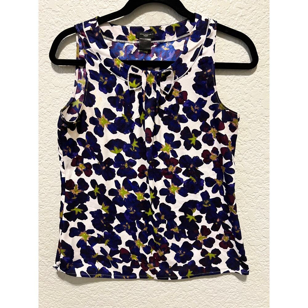 Women's Ann Taylor Sleeveless Blouse